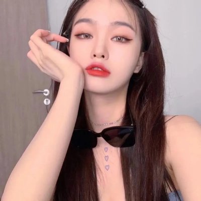 只在那里发光